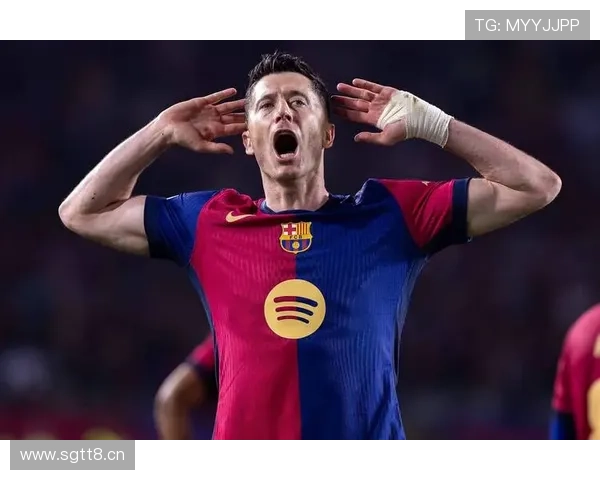 荣膺波兰世纪冠军莱万不言退役